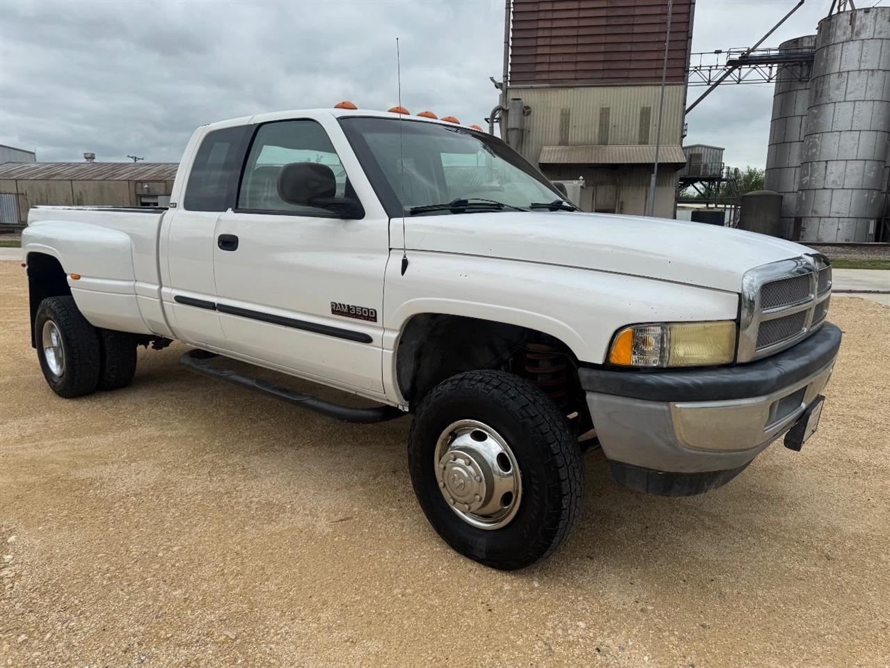 2002 Dodge Ram 3500 ST Quad Cab 4WD