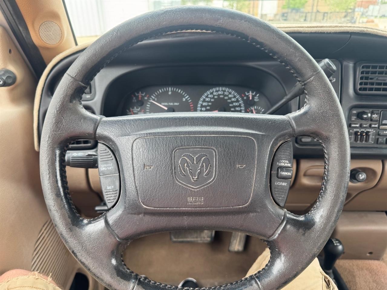 Dodge Ram 3500 ST Quad Cab 4WD 2002