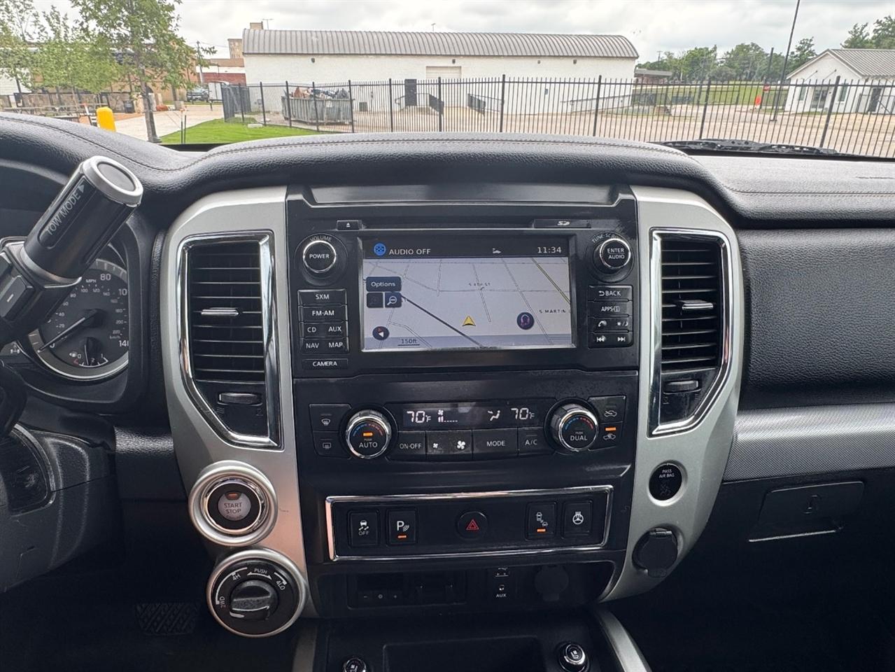 Nissan Titan PRO-4X Crew Cab 4WD 2018