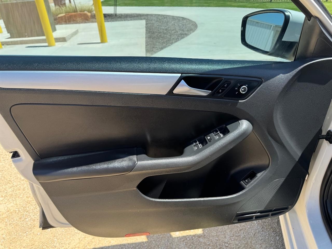 Volkswagen Jetta SE 2013