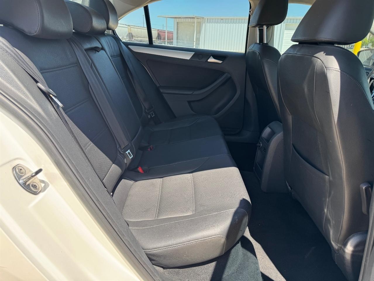 Volkswagen Jetta SE 2013
