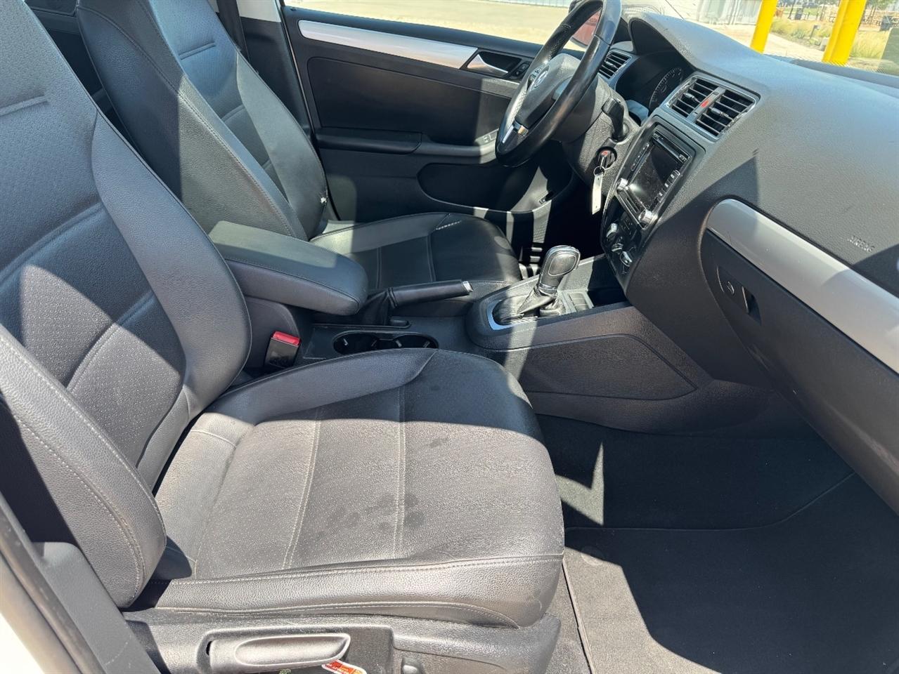Volkswagen Jetta SE 2013