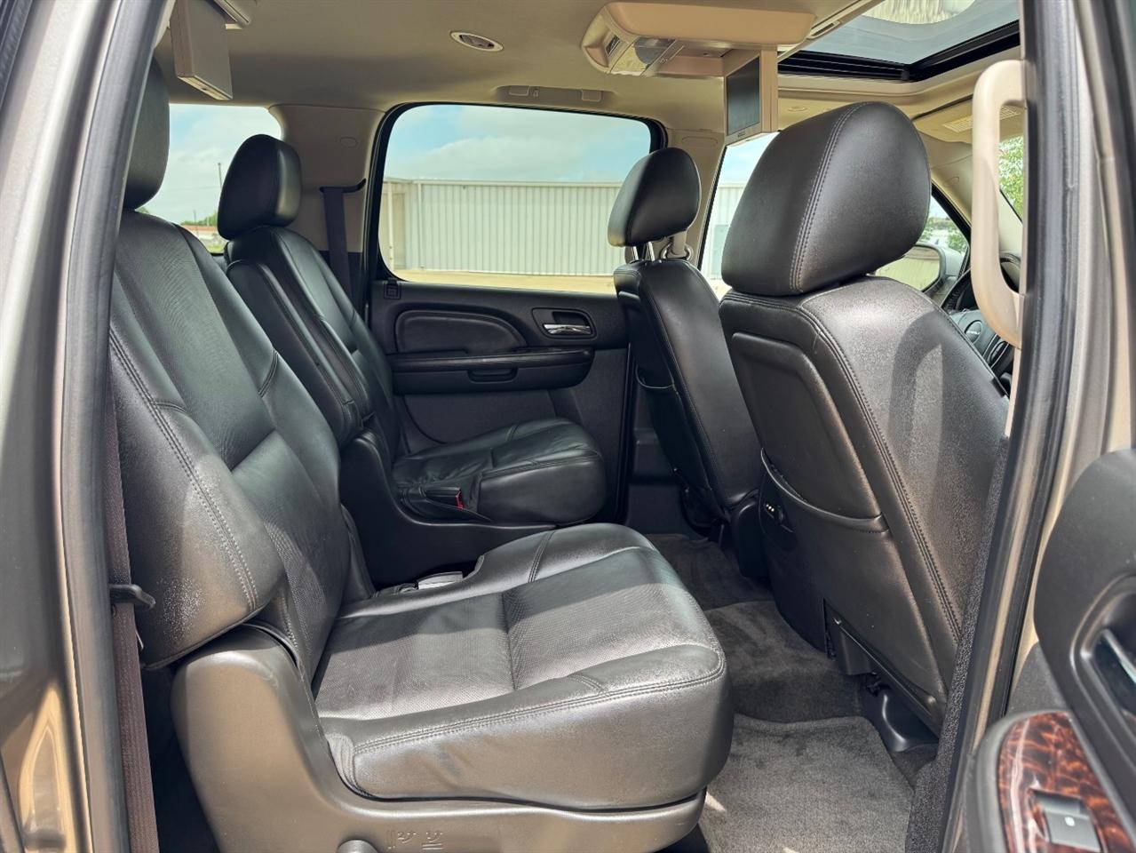 GMC Yukon Denali XL 4WD 2012