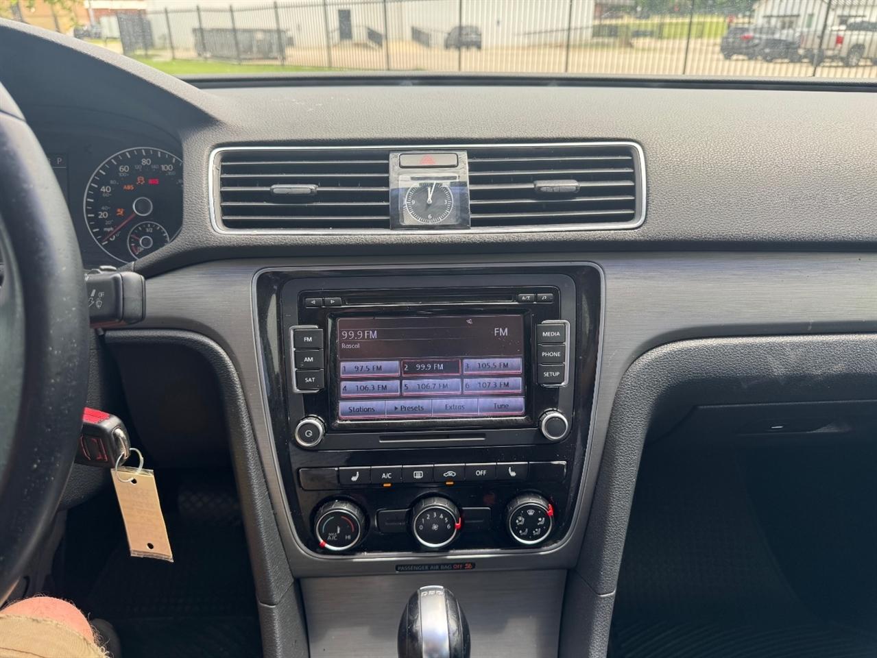 Volkswagen Passat TDI SE 6M 2015