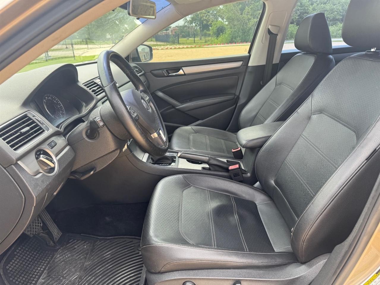 Volkswagen Passat TDI SE 6M 2015