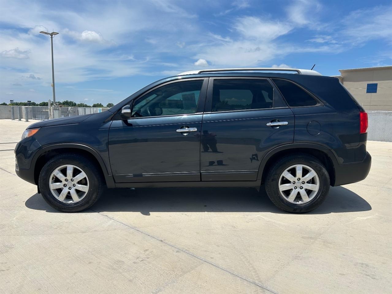 Kia Sorento LX 2WD 2013