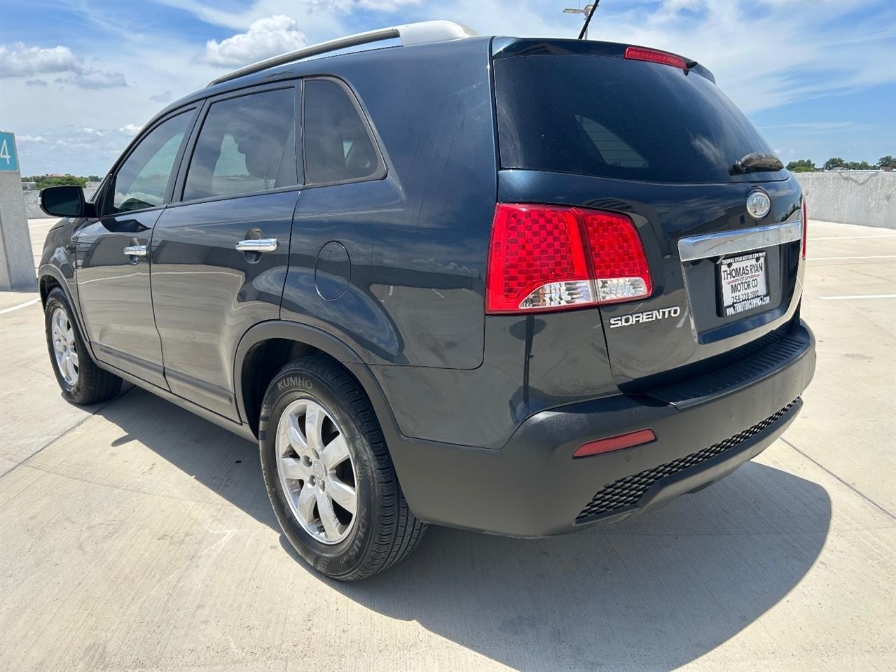 Kia Sorento LX 2WD 2013