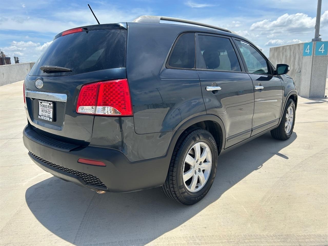 Kia Sorento LX 2WD 2013