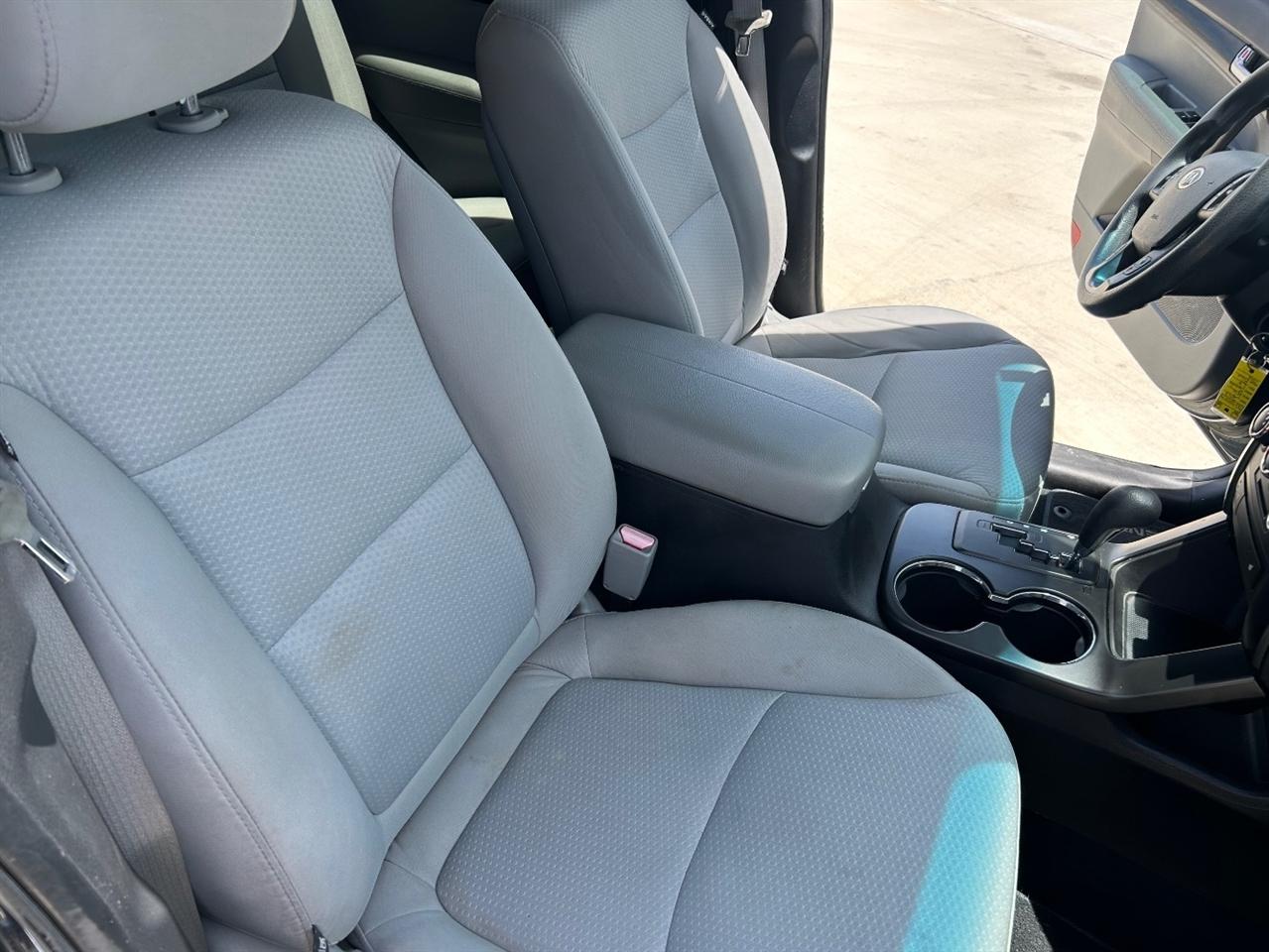Kia Sorento LX 2WD 2013