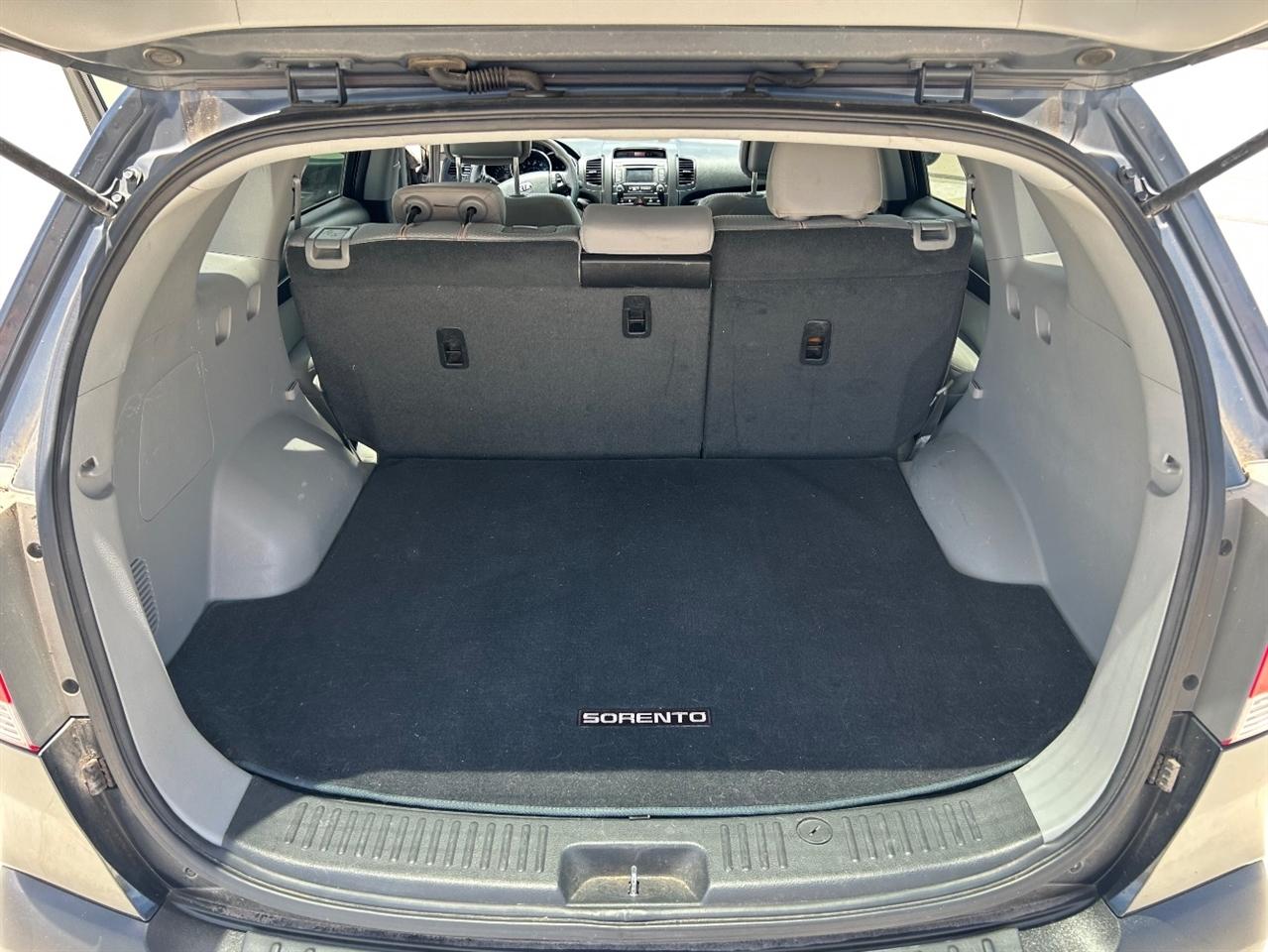 Kia Sorento LX 2WD 2013