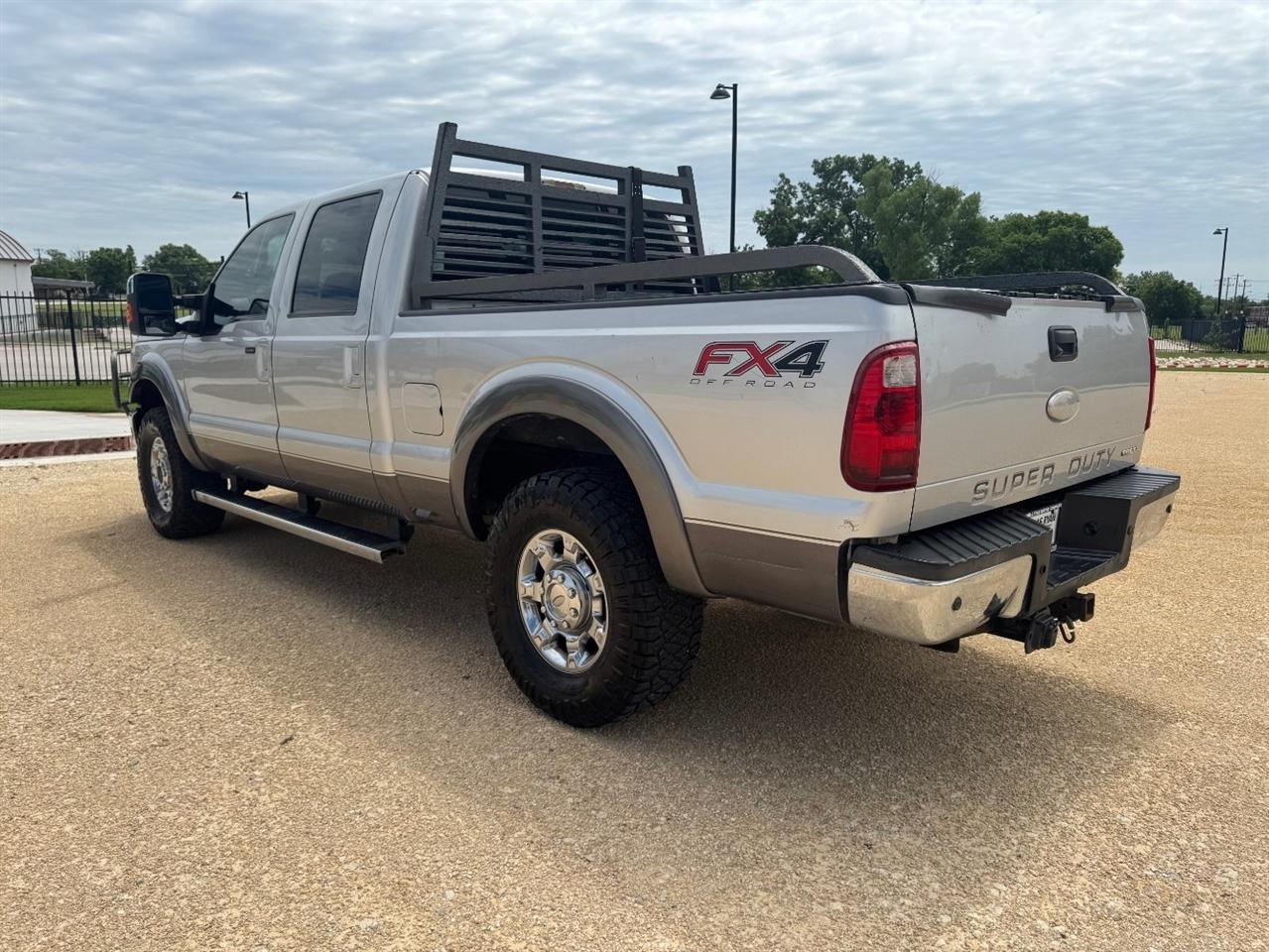 Ford F-250 SD Lariat Crew Cab 4WD 2012