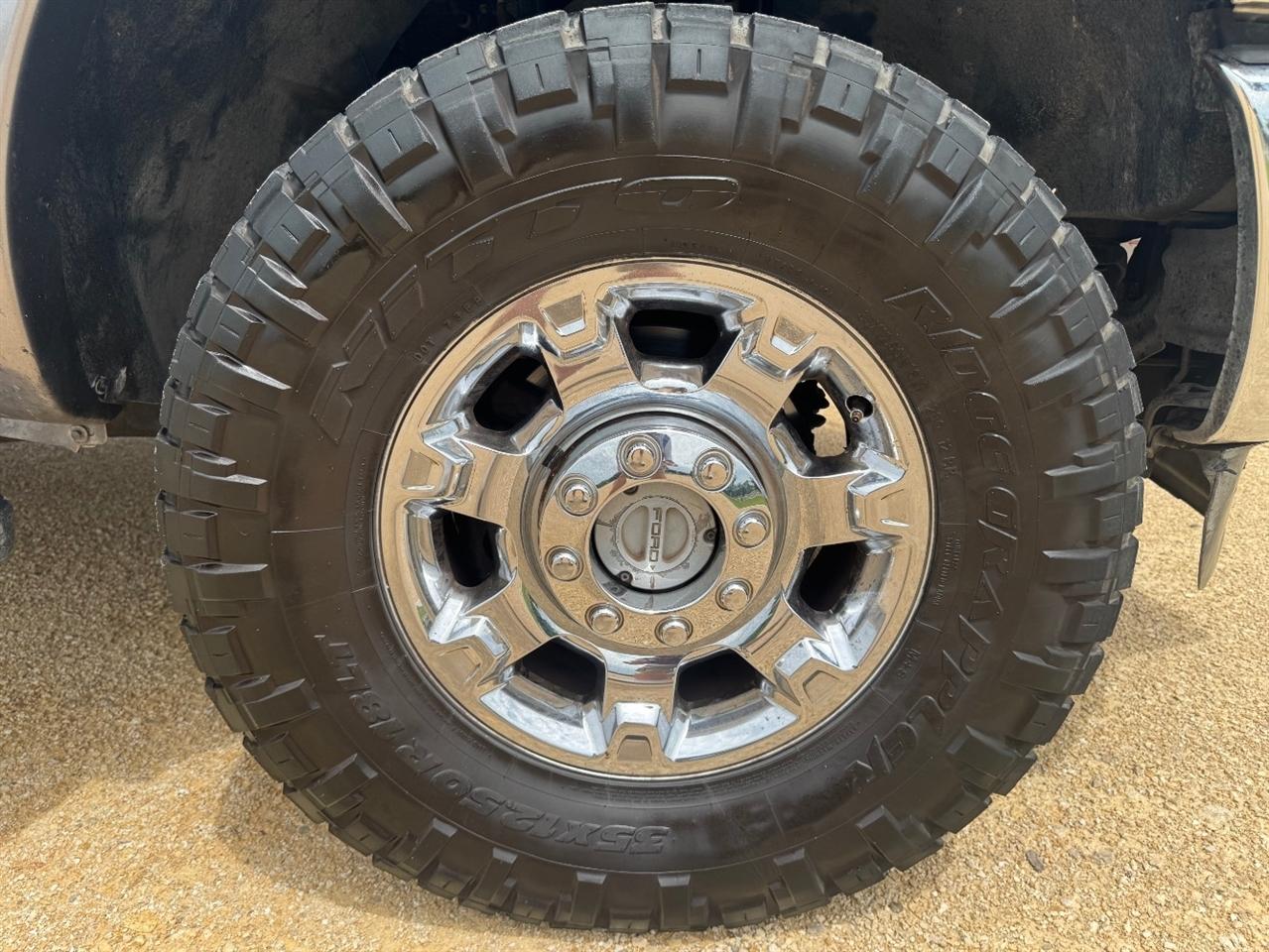 Ford F-250 SD Lariat Crew Cab 4WD 2012