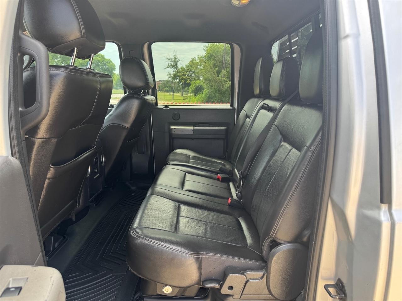 Ford F-250 SD Lariat Crew Cab 4WD 2012