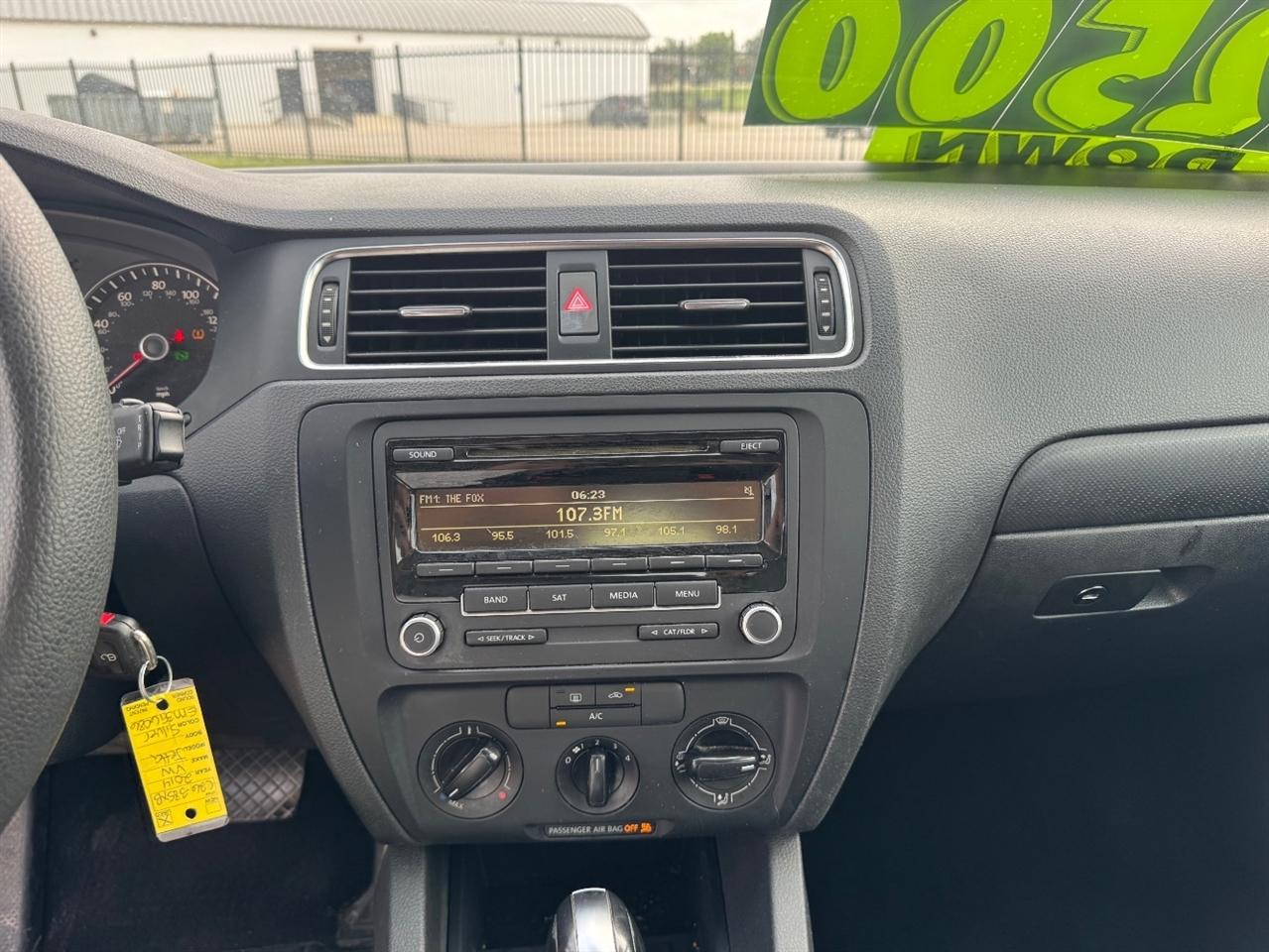 Volkswagen Jetta SE 2014