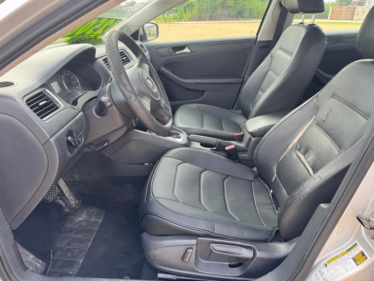 Volkswagen Jetta SE 2014