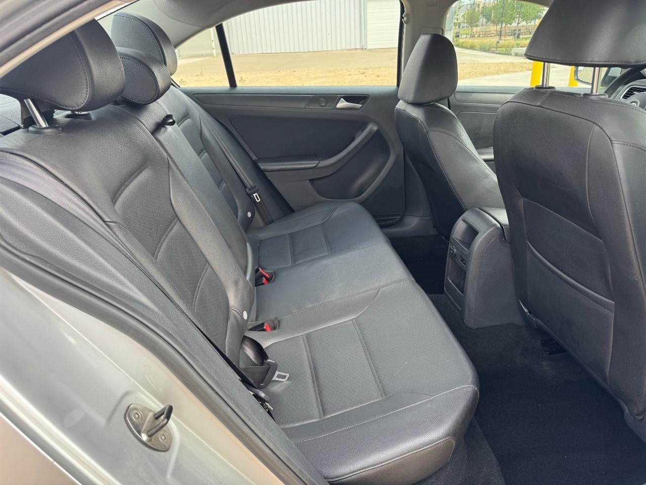 Volkswagen Jetta SE 2014