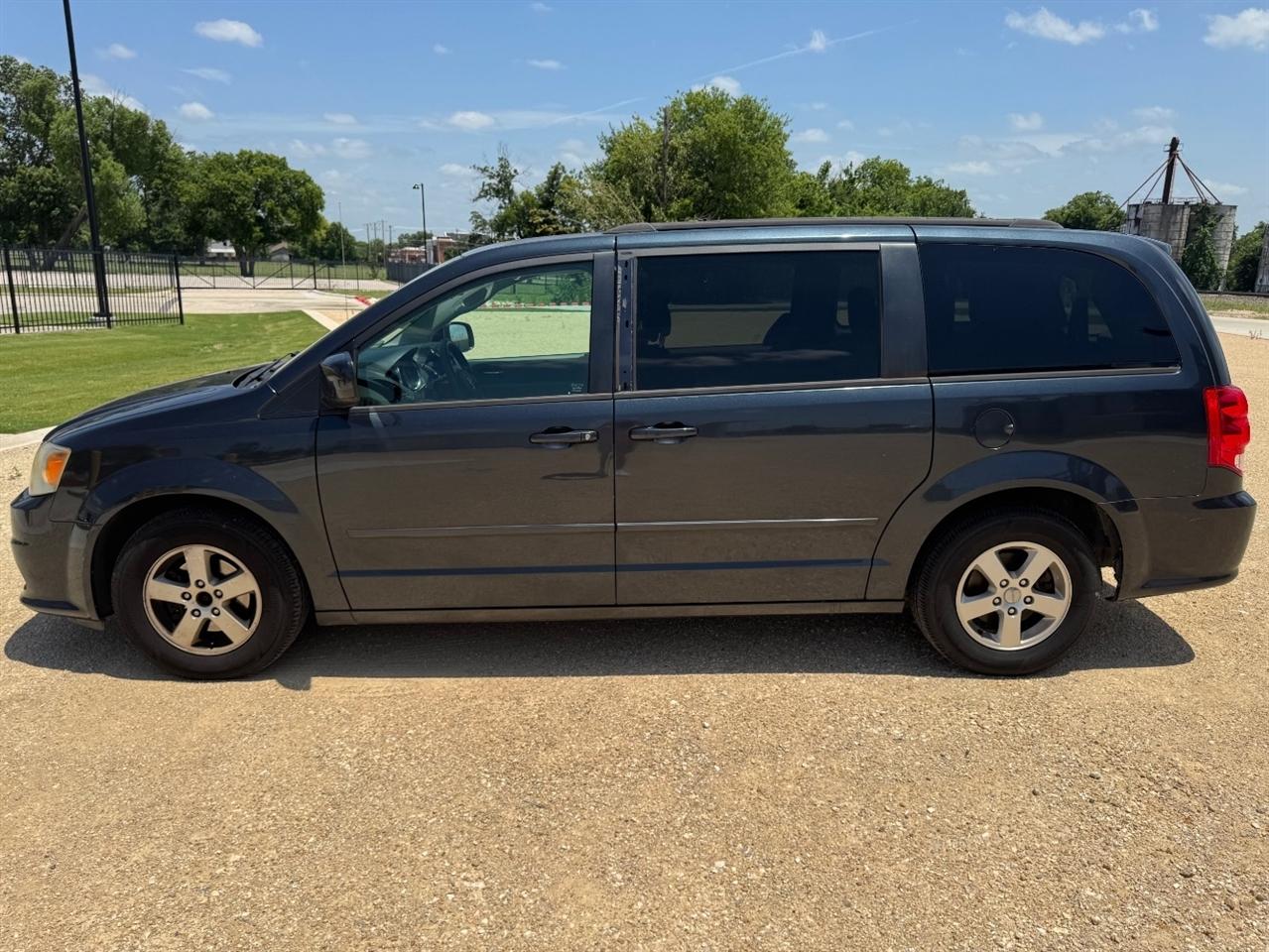 Dodge Grand Caravan SXT 2013