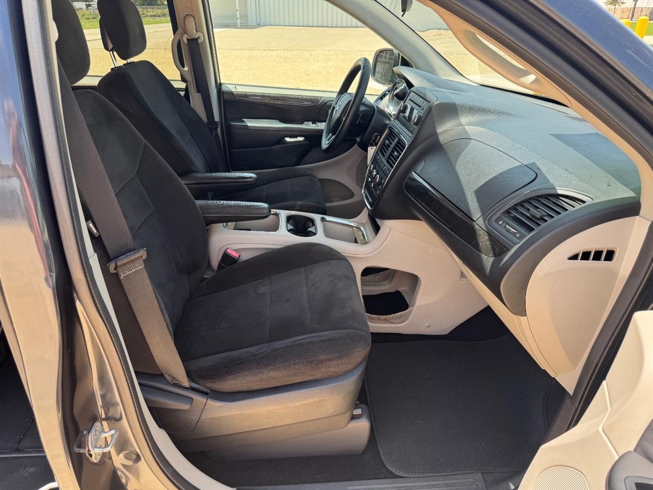 Dodge Grand Caravan SXT 2013