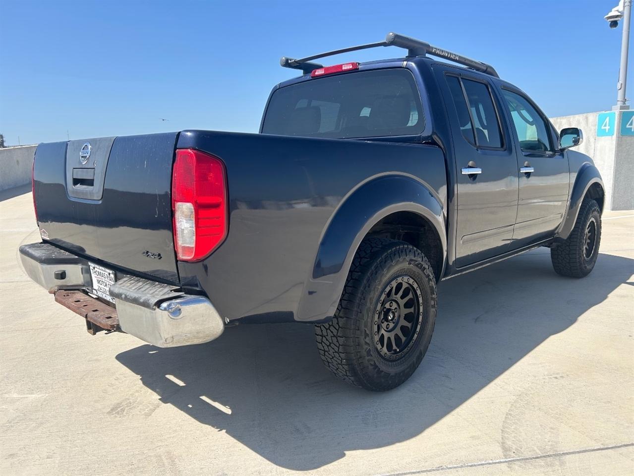 Nissan Frontier Nismo Crew Cab 4WD 2007