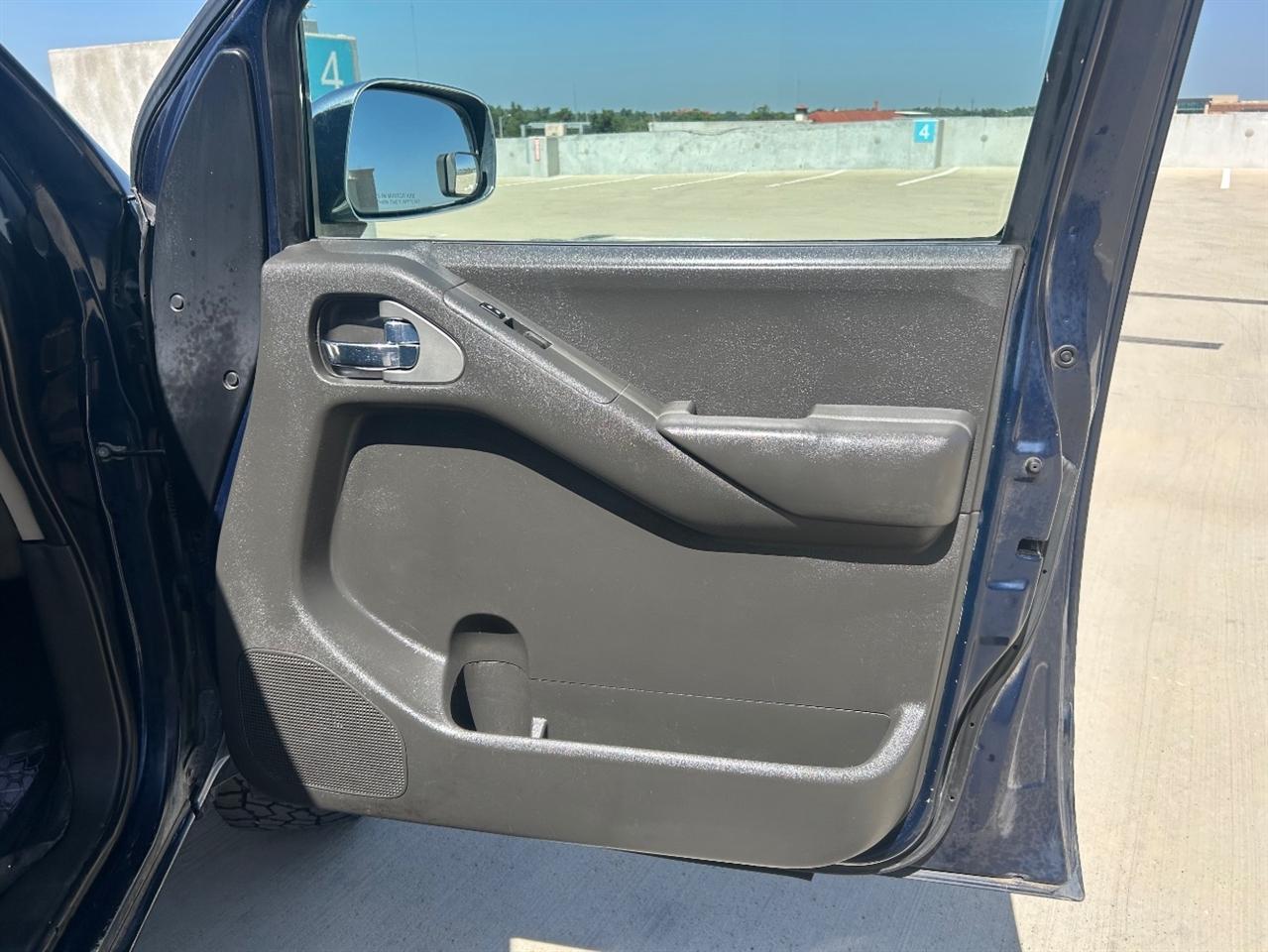 Nissan Frontier Nismo Crew Cab 4WD 2007