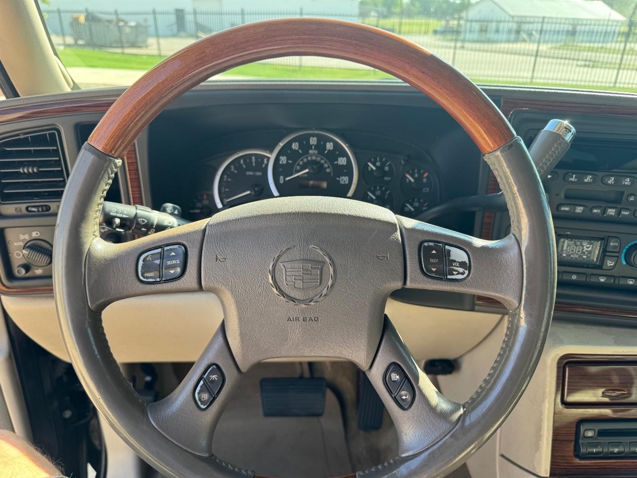 Cadillac Escalade ESV 2003