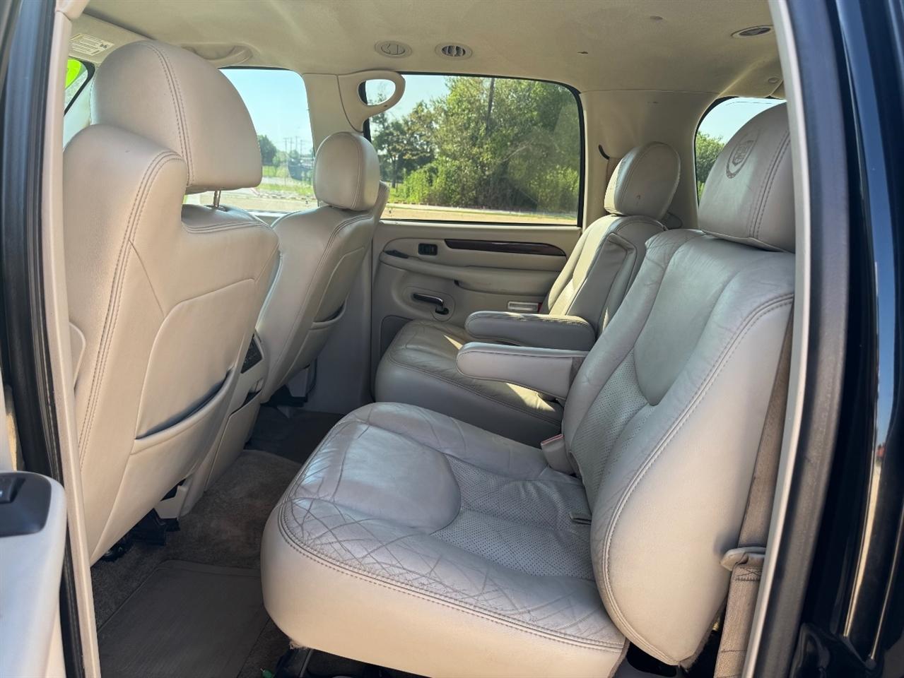 Cadillac Escalade ESV 2003