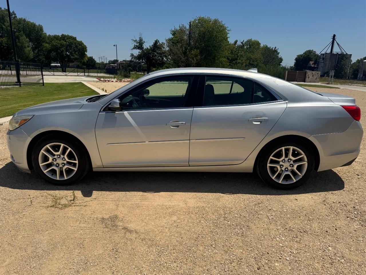 Chevrolet Malibu  2013