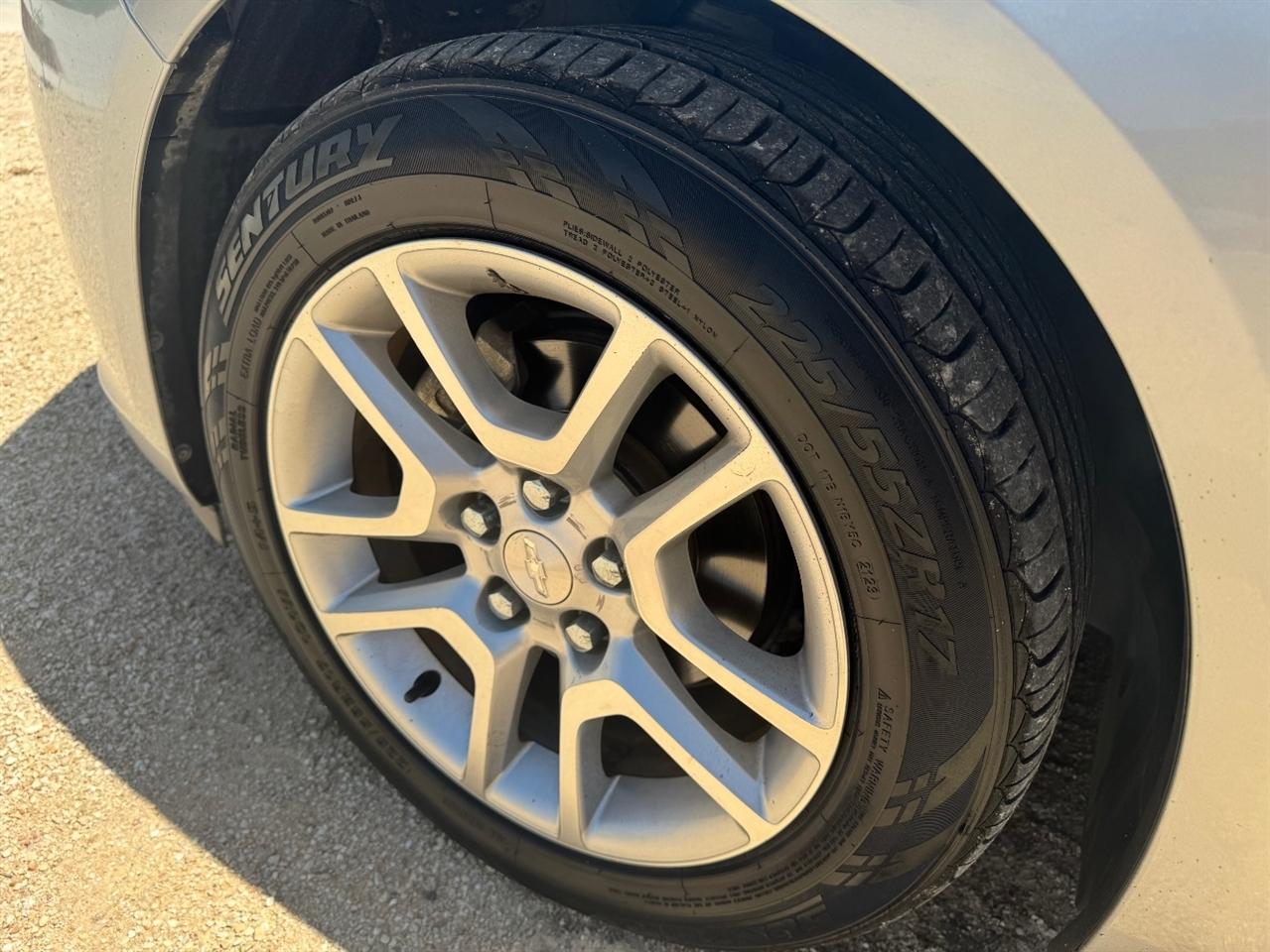 Chevrolet Malibu  2013