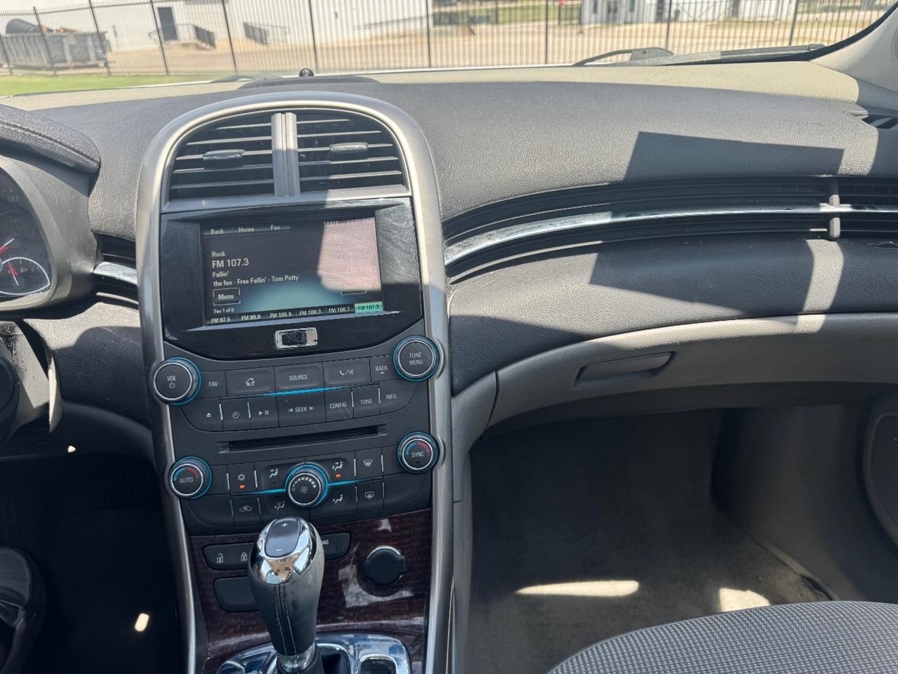 Chevrolet Malibu  2013
