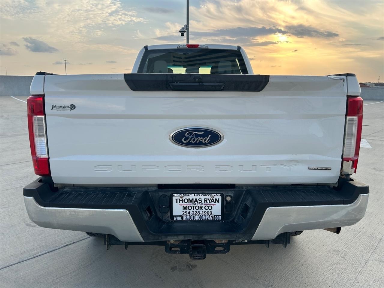 Ford F-250 SD XL Crew Cab 4WD 2017