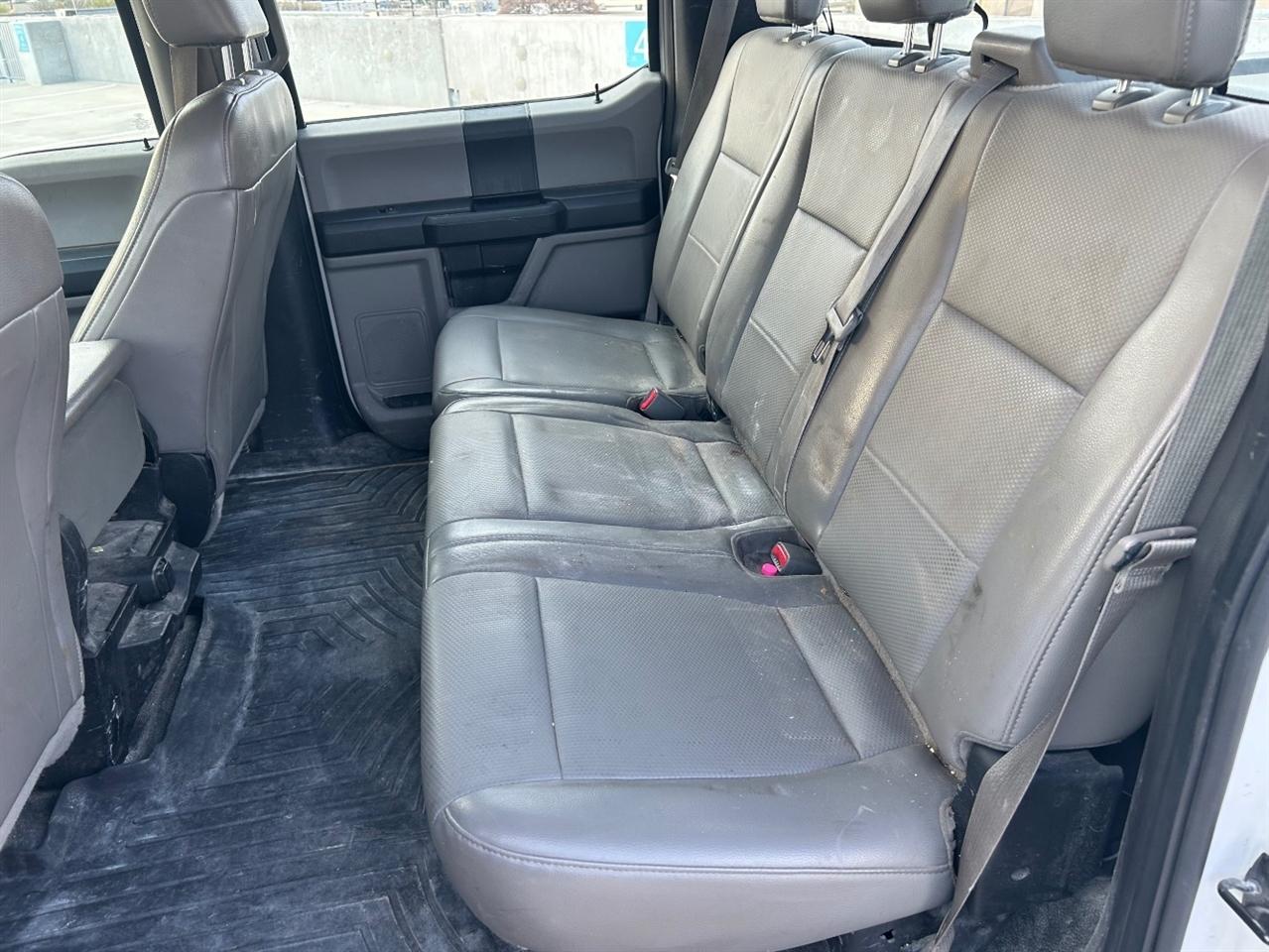 Ford F-250 SD XL Crew Cab 4WD 2017