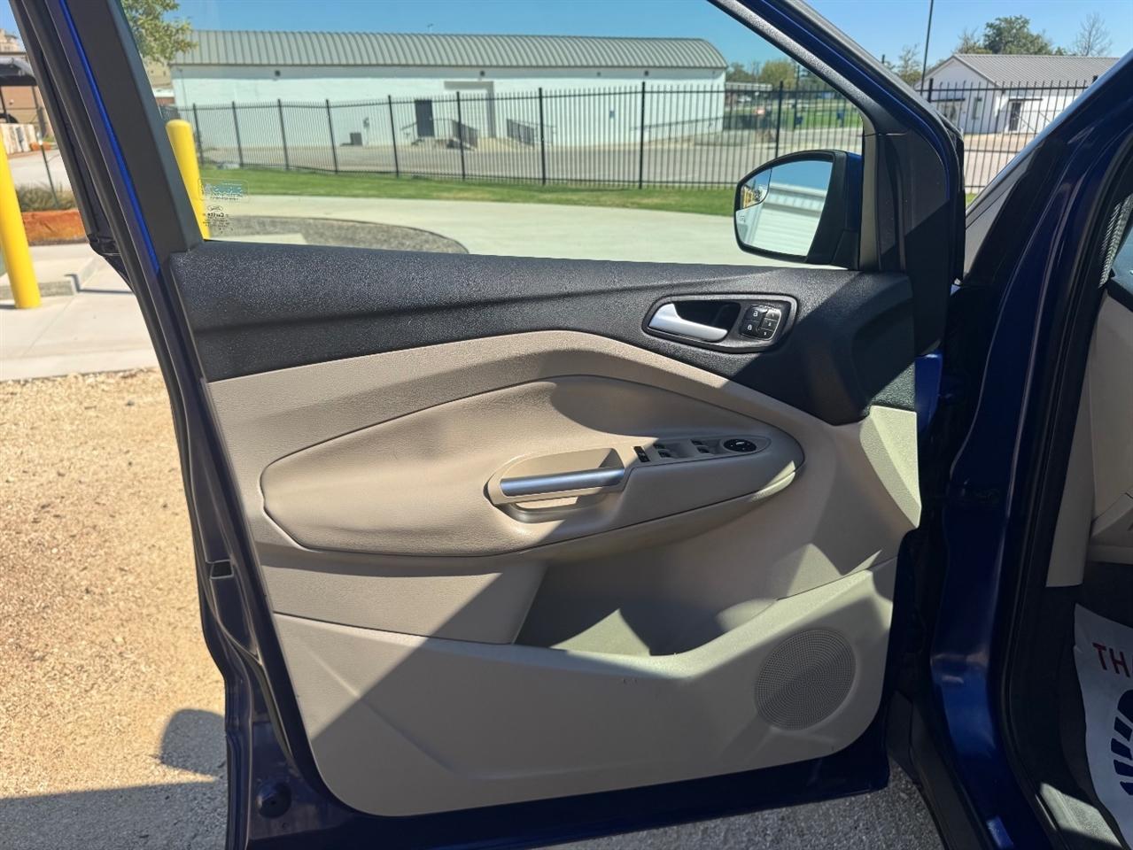 Ford Escape SEL FWD 2013