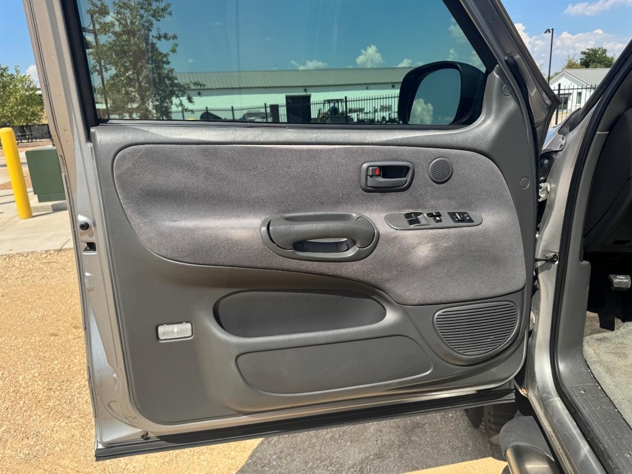 Toyota Tundra SR5 Access Cab 2WD 2003