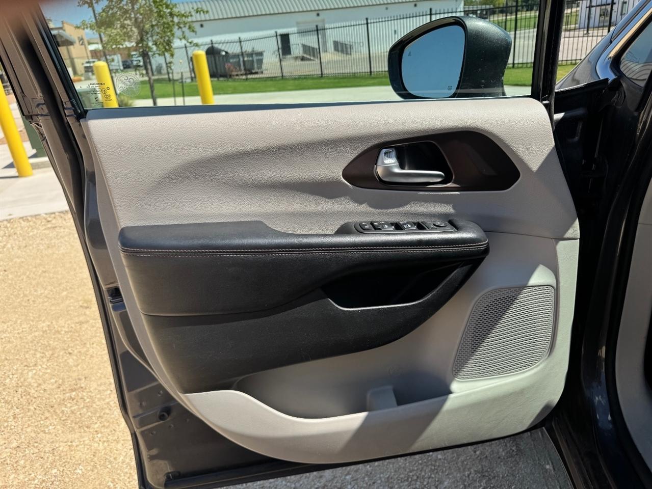 Chrysler Pacifica Touring-L 2017