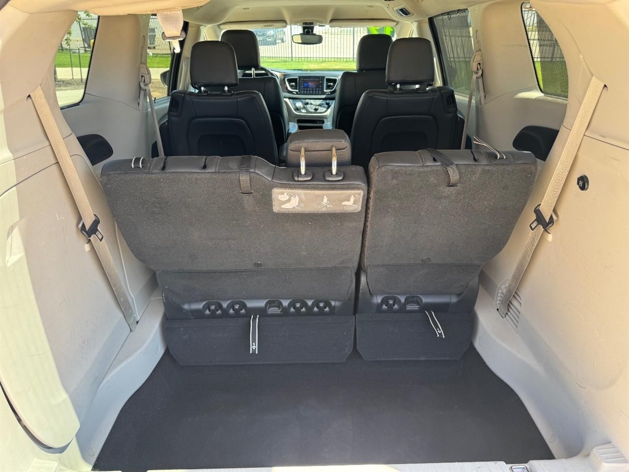 Chrysler Pacifica Touring-L 2017