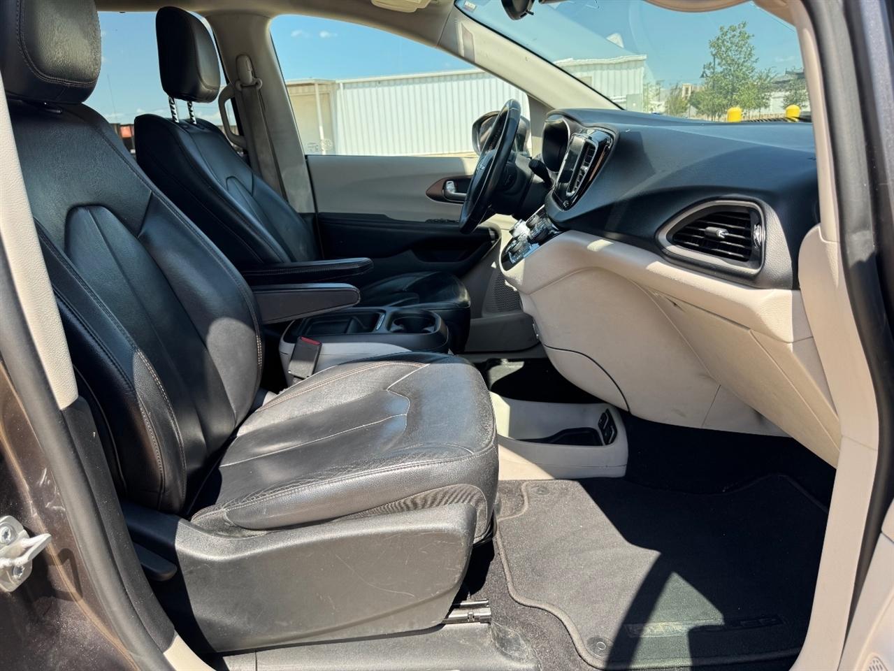 Chrysler Pacifica Touring-L 2017