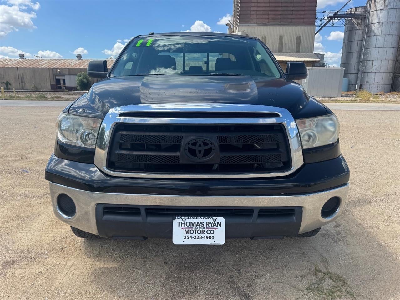 Toyota Tundra Tundra-Grade Double Cab 4.6L 4WD 2011