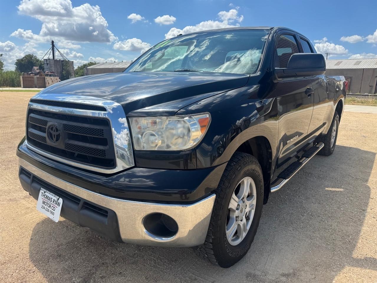 Toyota Tundra Tundra-Grade Double Cab 4.6L 4WD 2011