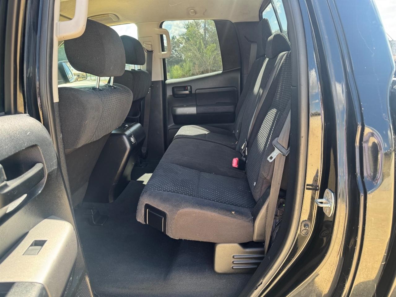 Toyota Tundra Tundra-Grade Double Cab 4.6L 4WD 2011