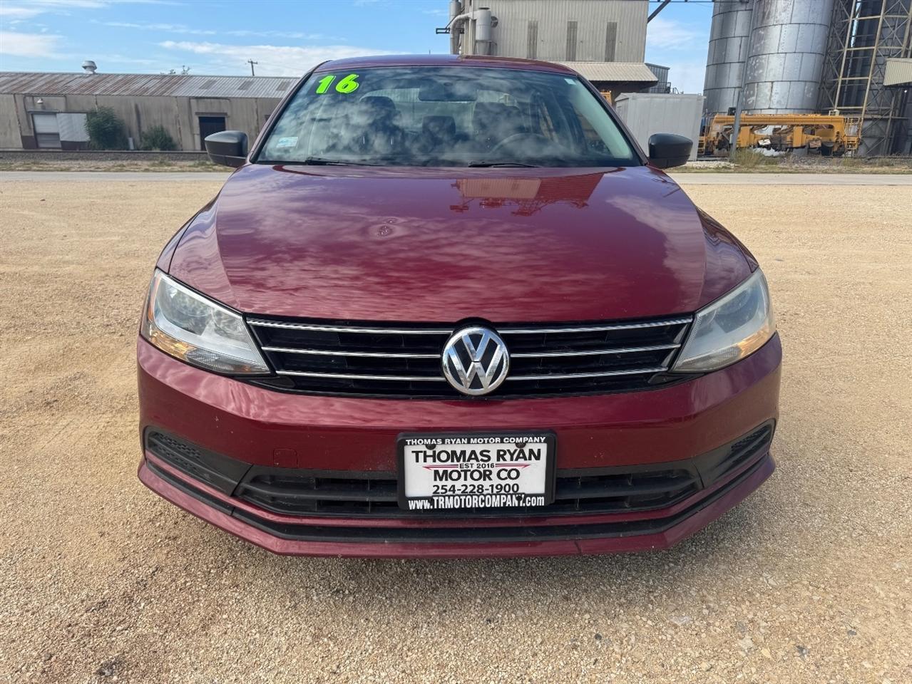 Volkswagen Jetta 1.4T S 6A 2016