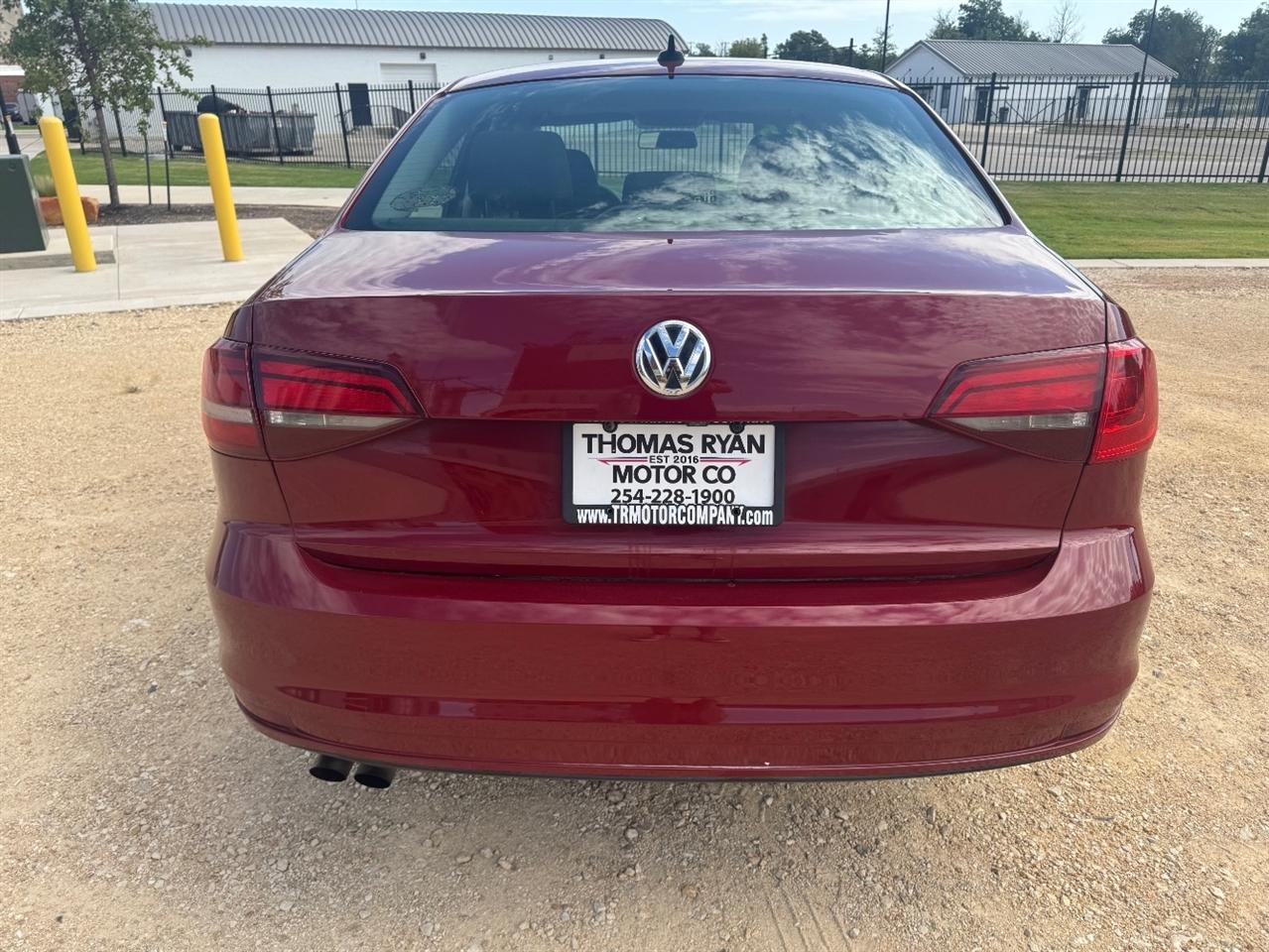 Volkswagen Jetta 1.4T S 6A 2016