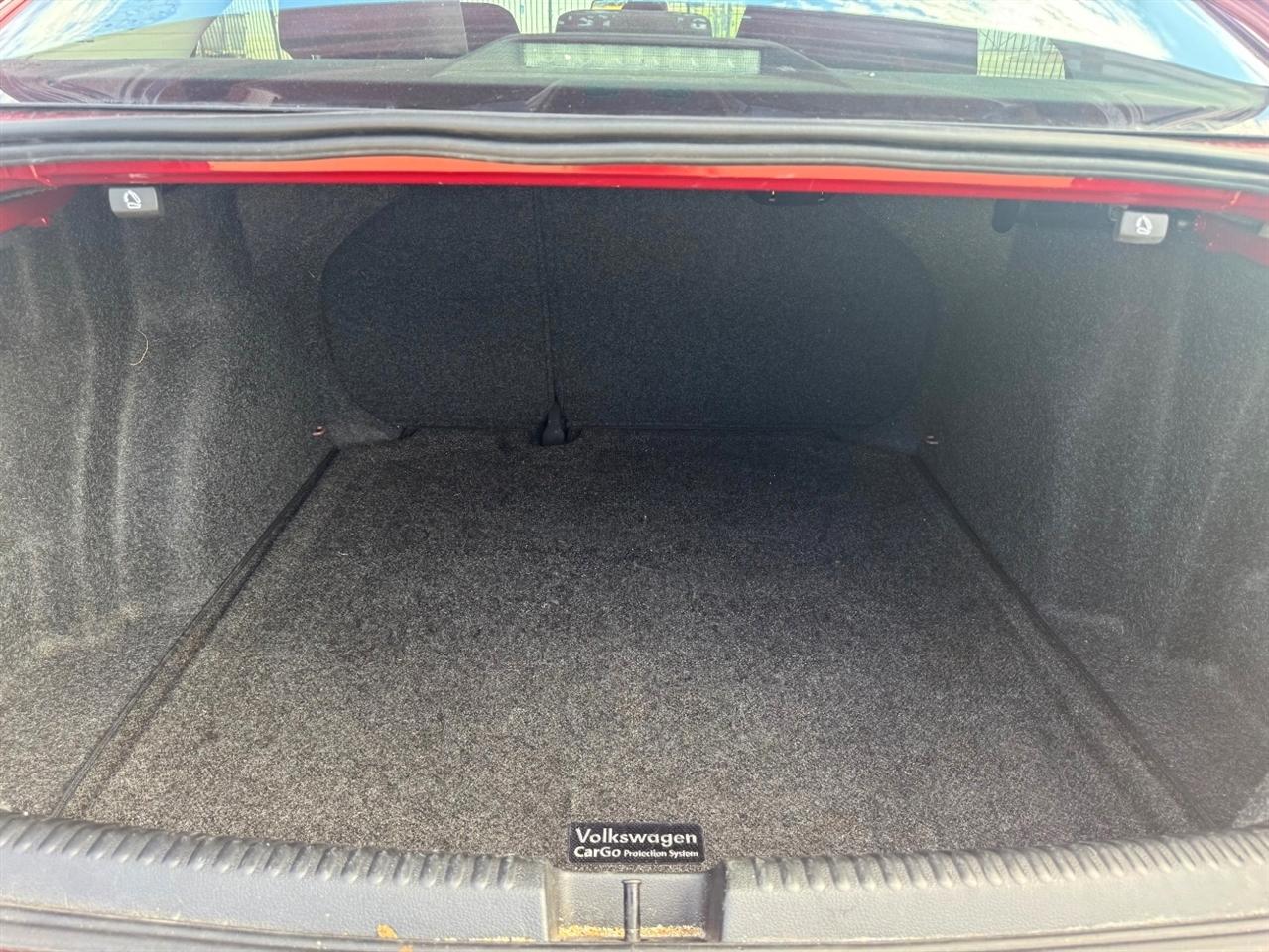 Volkswagen Jetta 1.4T S 6A 2016