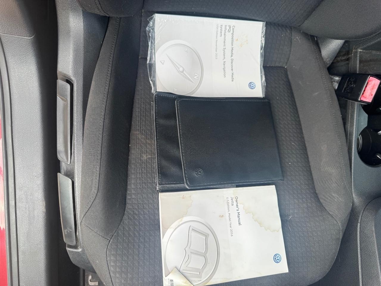 Volkswagen Jetta 1.4T S 6A 2016