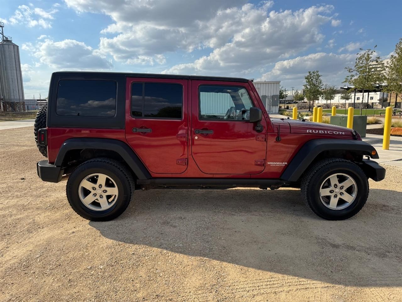 Jeep Wrangler Unlimited Rubicon 4WD 2011