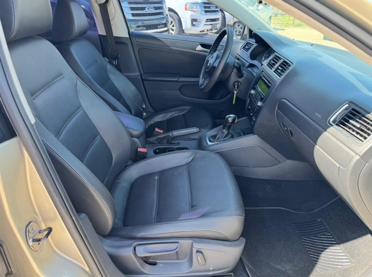 Volkswagen Jetta SE 2014