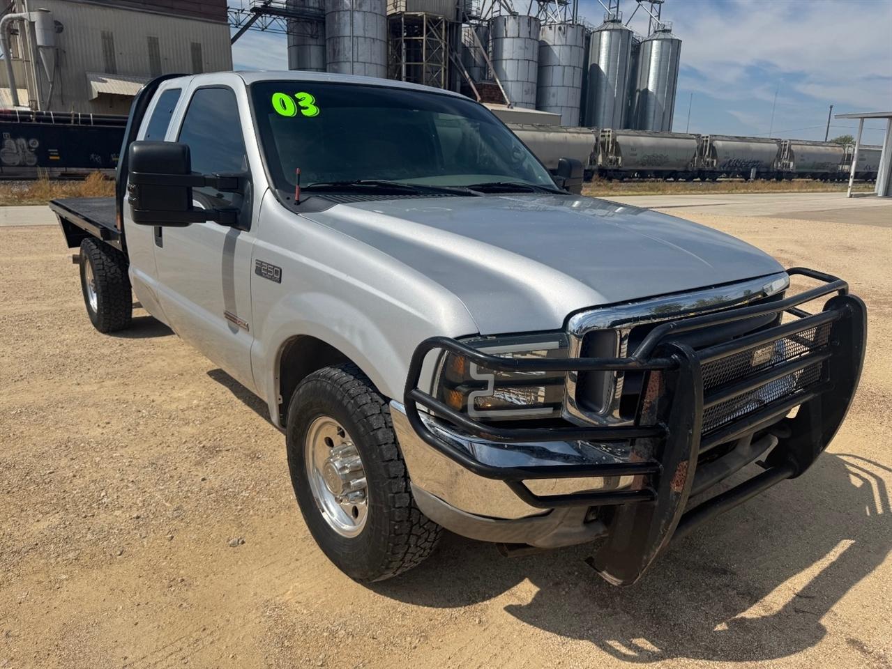 2003 Ford F-250 SD XLT SuperCab 2WD
