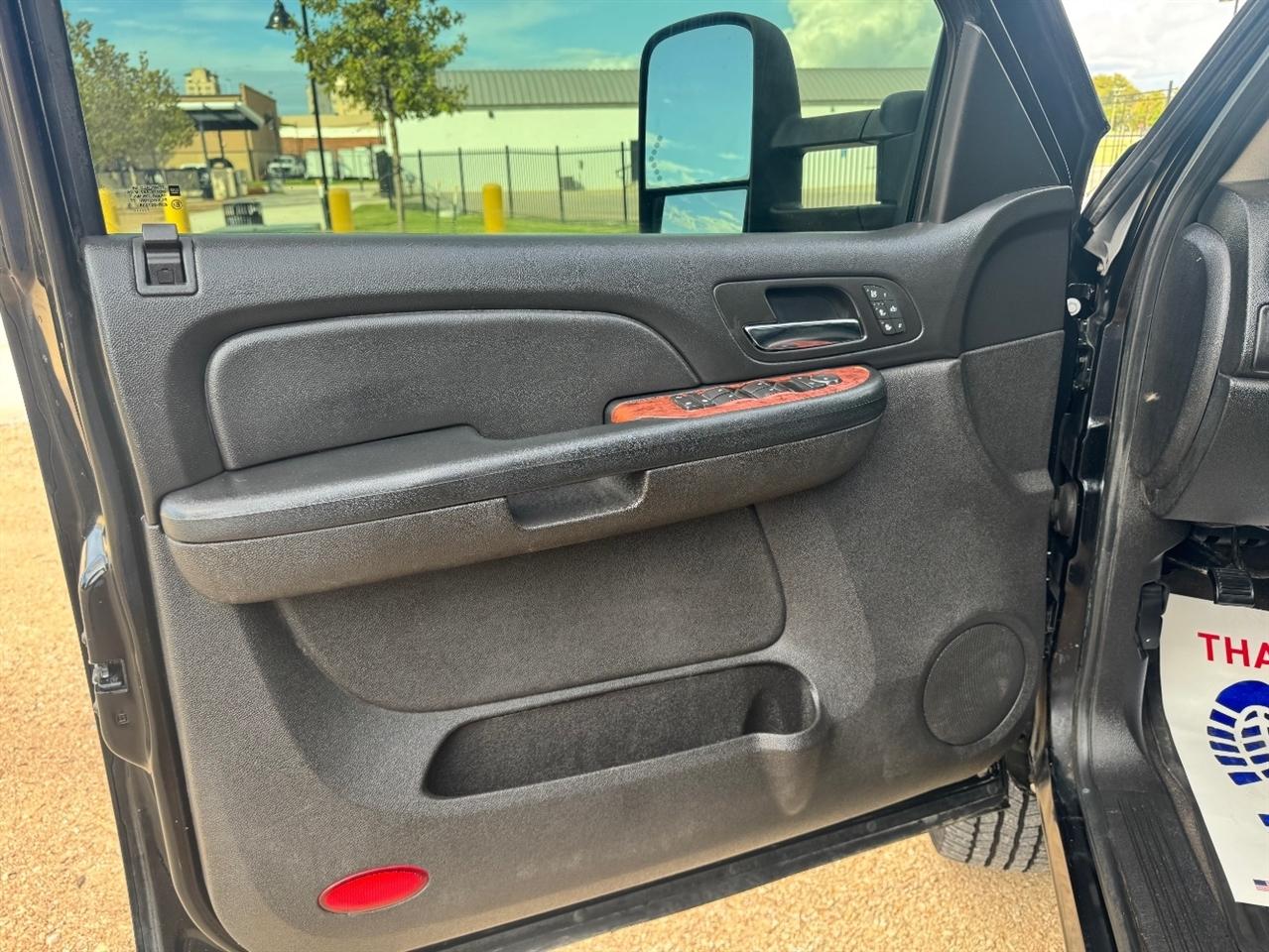 Chevrolet Silverado 3500HD LTZ Crew Cab 4WD 2008