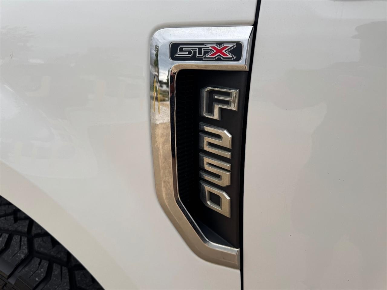 Ford F-250 SD XL Crew Cab 4WD 2017