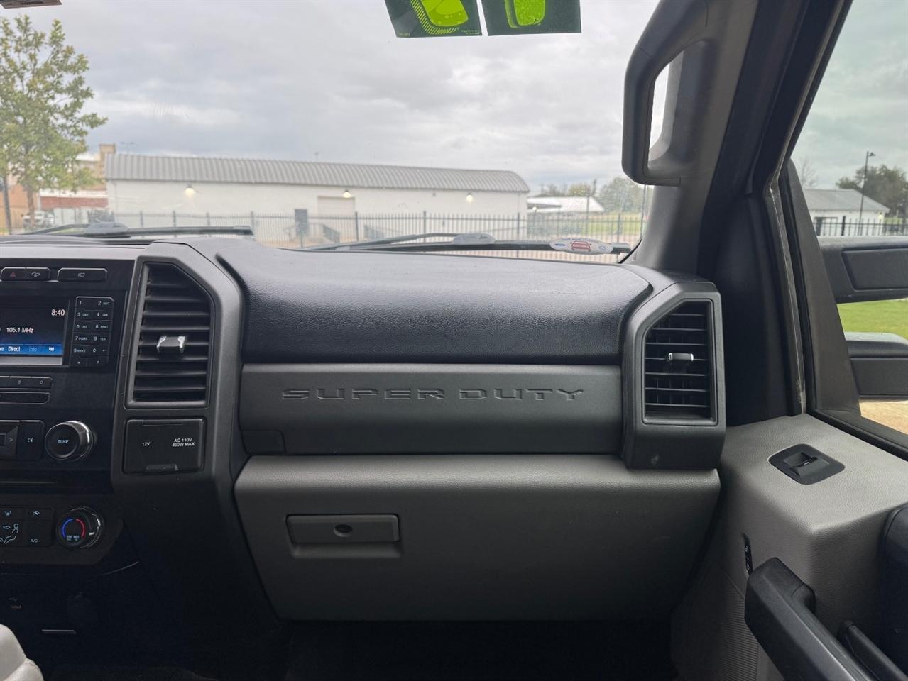 Ford F-250 SD XL Crew Cab 4WD 2017