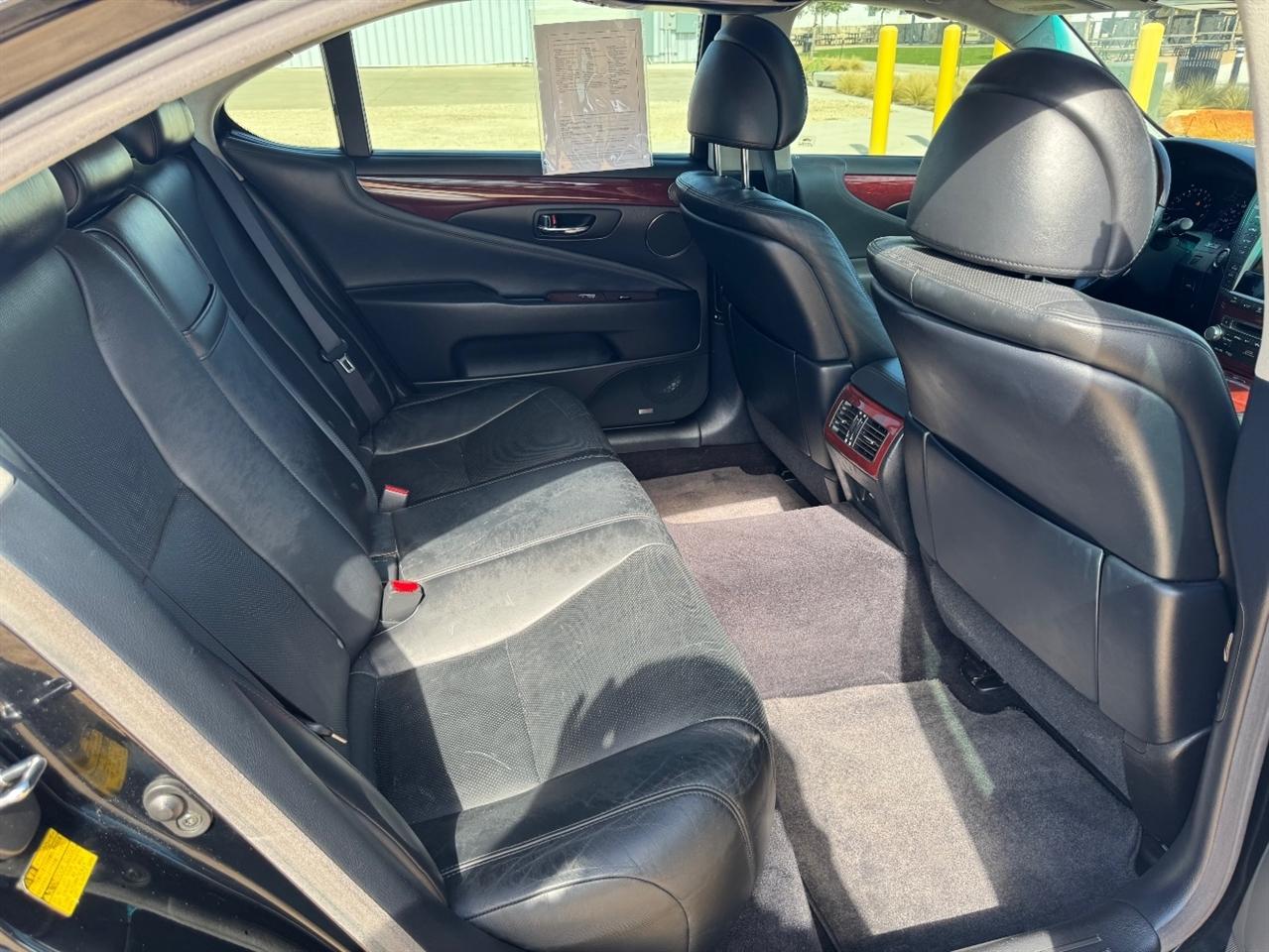 Lexus LS 460 L Luxury Sedan 2011
